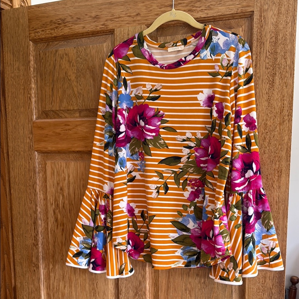 ODDY Orange and White Ruffled Bell Sleeve Blouse